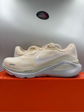 Nike Air Zoom Structure 26 ESS Chalk Sea Glass BRAND NEW Size 10 Women